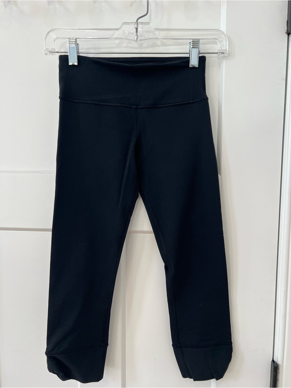 lululemon athletica Black Cropped Leggings